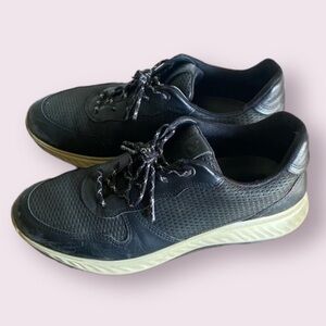 Ecco Men's ST1 M Sneaker in Black